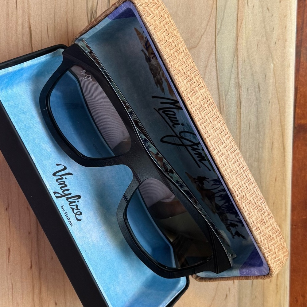 NWT Maui Jim Hula Blues Black Sunglasses
